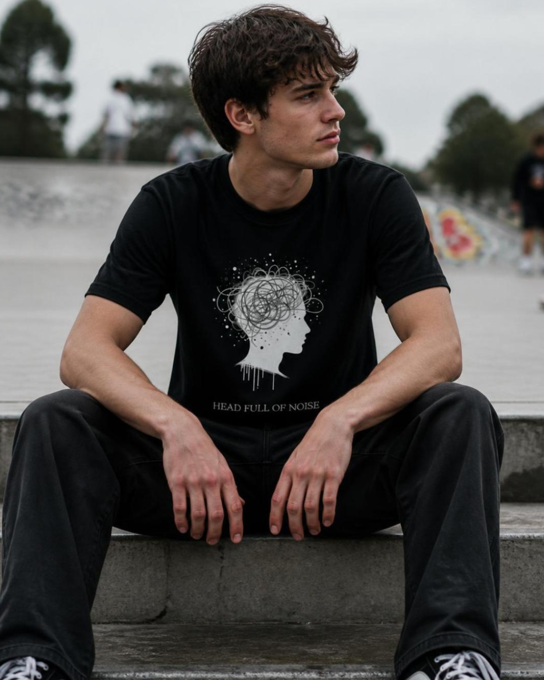 HEAD FULL OF NOISE //TEE
HEAD FULL OF NOISE Tee black unisex graphic streetwear t-shirt Rebuild Era